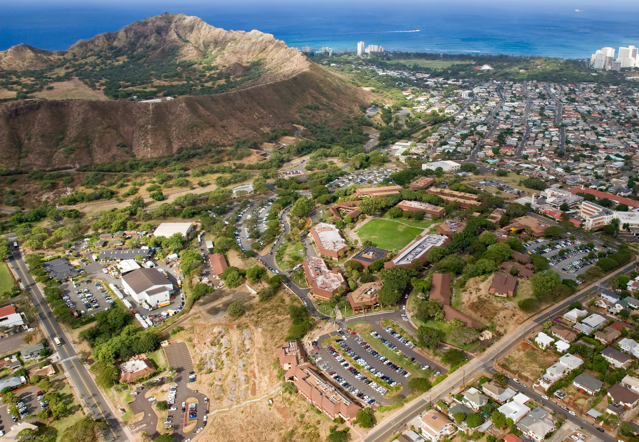 University of Hawaii Aims for 100 Percent Renewable Energy on Campus