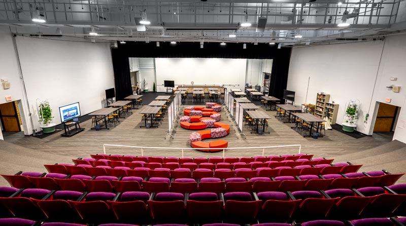 Personalized Learning Meets Start-Up Mentality in the Synnovation Lab:
