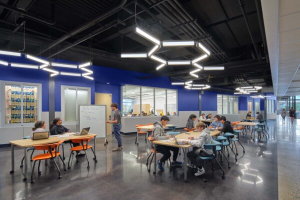 Flipping the Script on Hybrid Learning An intentional mixture of commons spaces within academic and community areas promotes dynamic use of the facility and fosters a sense of community.