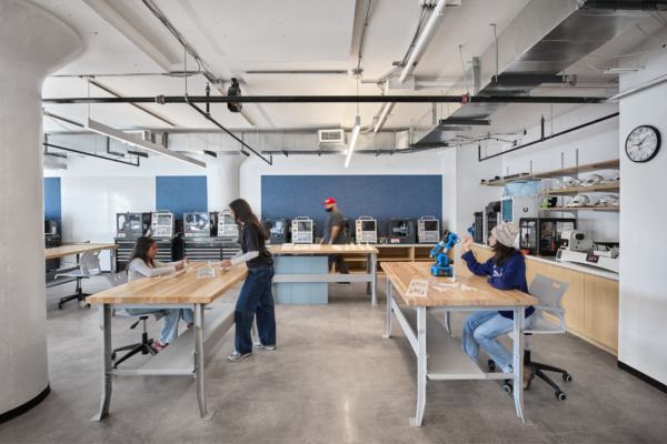 In an East Coast STEAM school expansion build-out, school leaders and contractors, along with architects and interior designers from Spacesmith, put the entire high school body in the driver’s seat to design their future. 